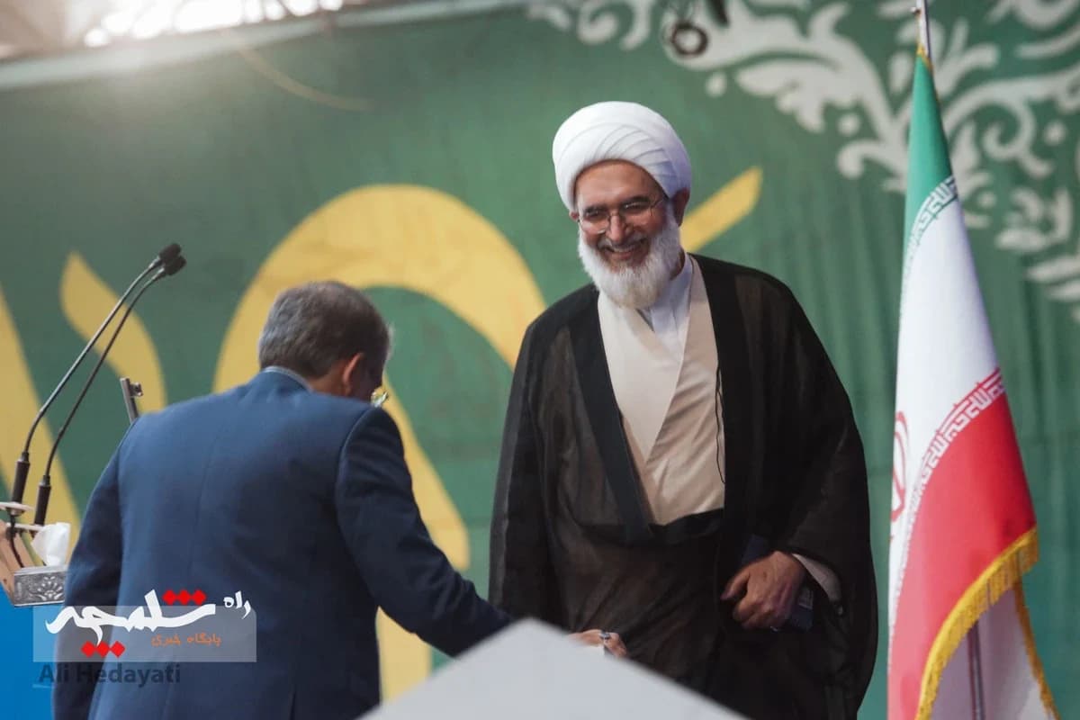 نماز جمعه تهران اول خرداد 405 +تصاویر — تصویر 38