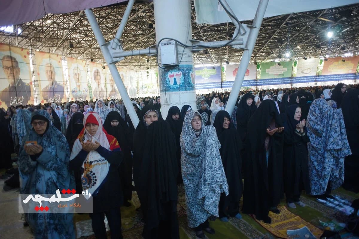 نماز عید قربان در دانشگاه تهران برگزار شد +تصاویر — تصویر 19