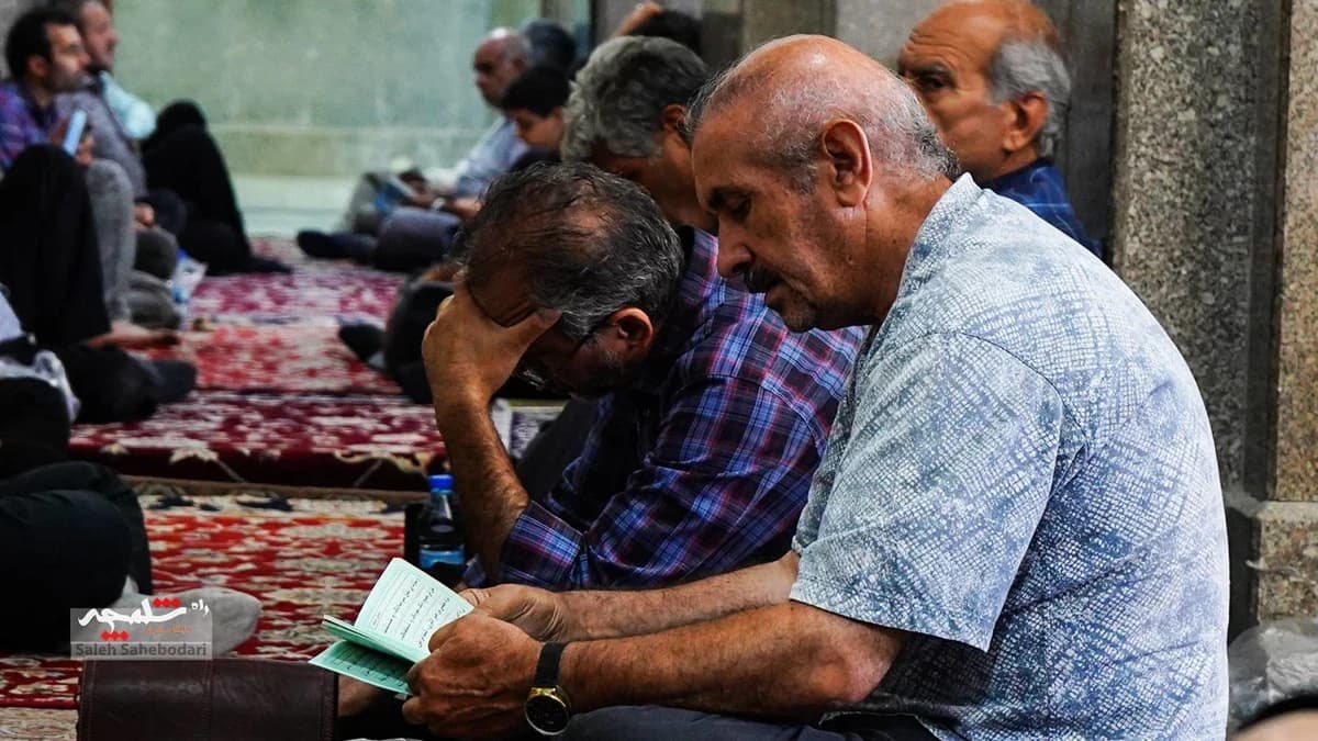 طنین دعای عرفه در حرم شاه عبدالعظیم حسنی(ع) +تصاویر — تصویر 9
