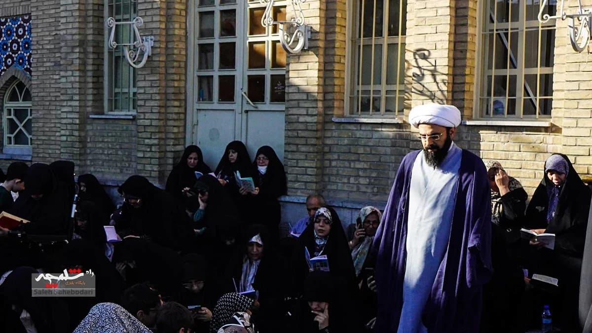 طنین دعای عرفه در حرم شاه عبدالعظیم حسنی(ع) +تصاویر — تصویر 18