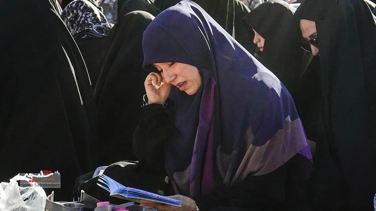 طنین دعای عرفه در حرم شاه عبدالعظیم حسنی(ع) +تصاویر — تصویر 21