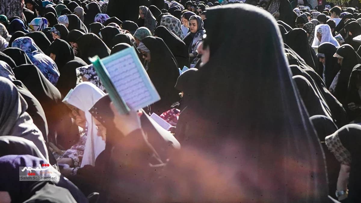 طنین دعای عرفه در حرم شاه عبدالعظیم حسنی(ع) +تصاویر — تصویر 24