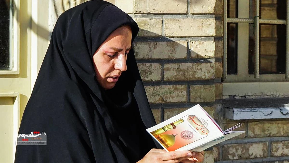 طنین دعای عرفه در حرم شاه عبدالعظیم حسنی(ع) +تصاویر — تصویر 32