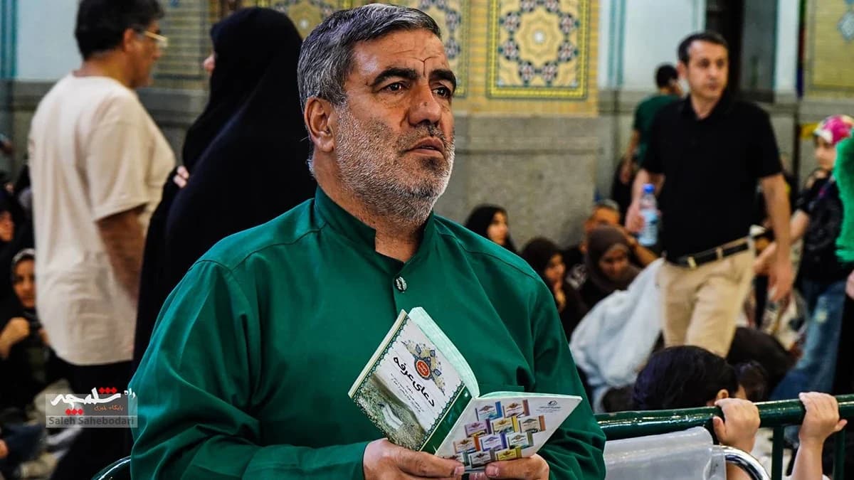 طنین دعای عرفه در حرم شاه عبدالعظیم حسنی(ع) +تصاویر — تصویر 36