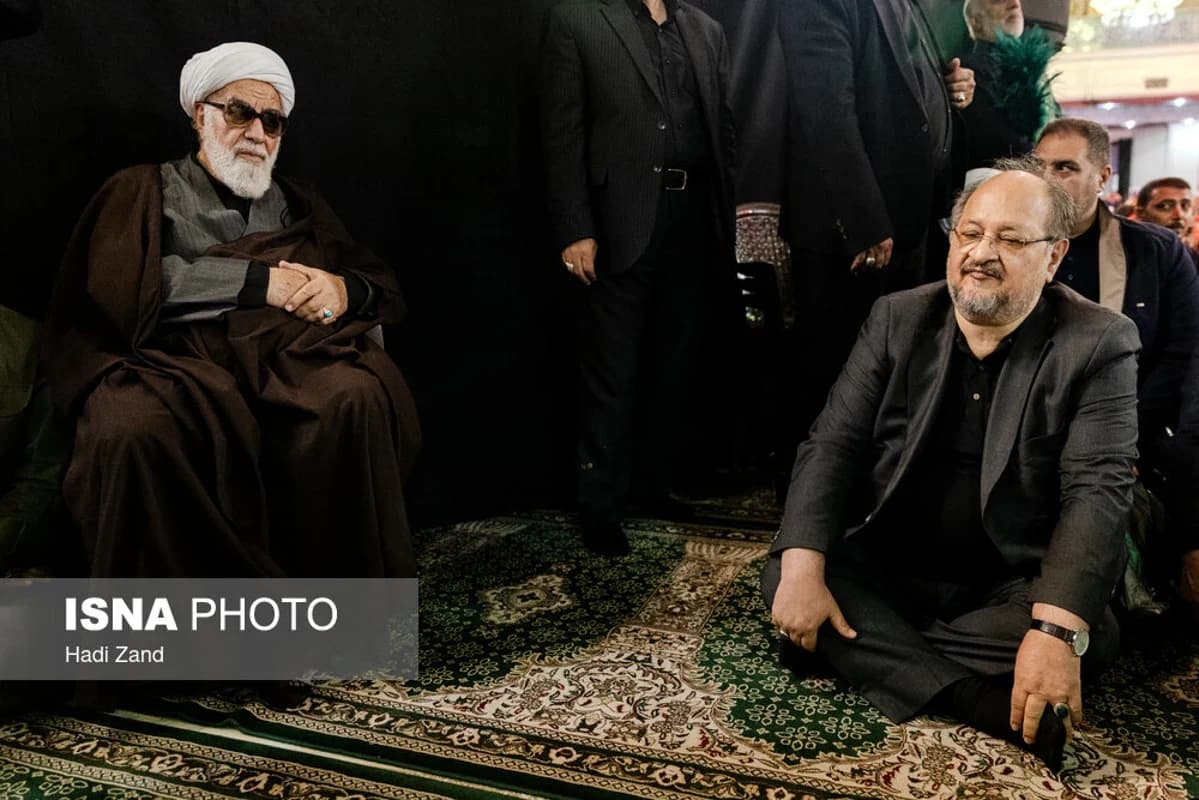 مراسم یادبود شهدای خانواده رهبر انقلاب در حرم عبدالعظیم(ع) +تصاویر — تصویر 4