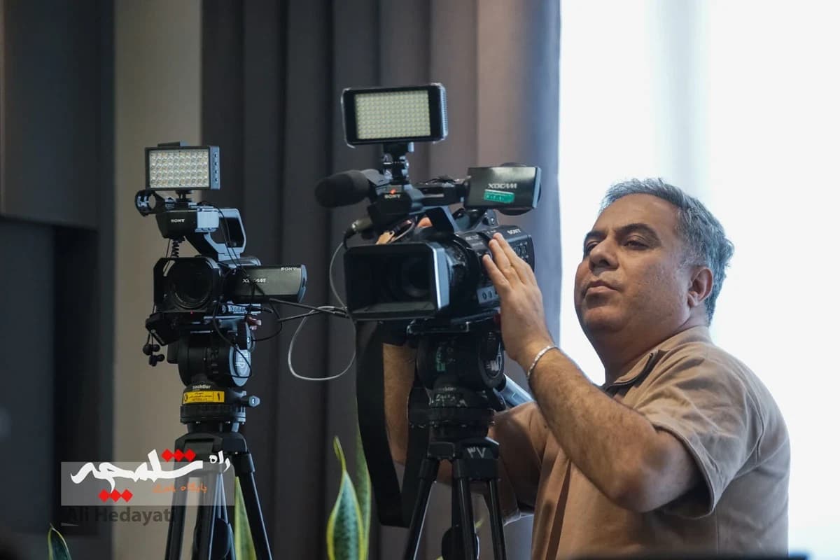 گزارش تصویری نشست خبری دهقان ناصرآبادی عضو کمیسیون انرژی مجلس — تصویر 18