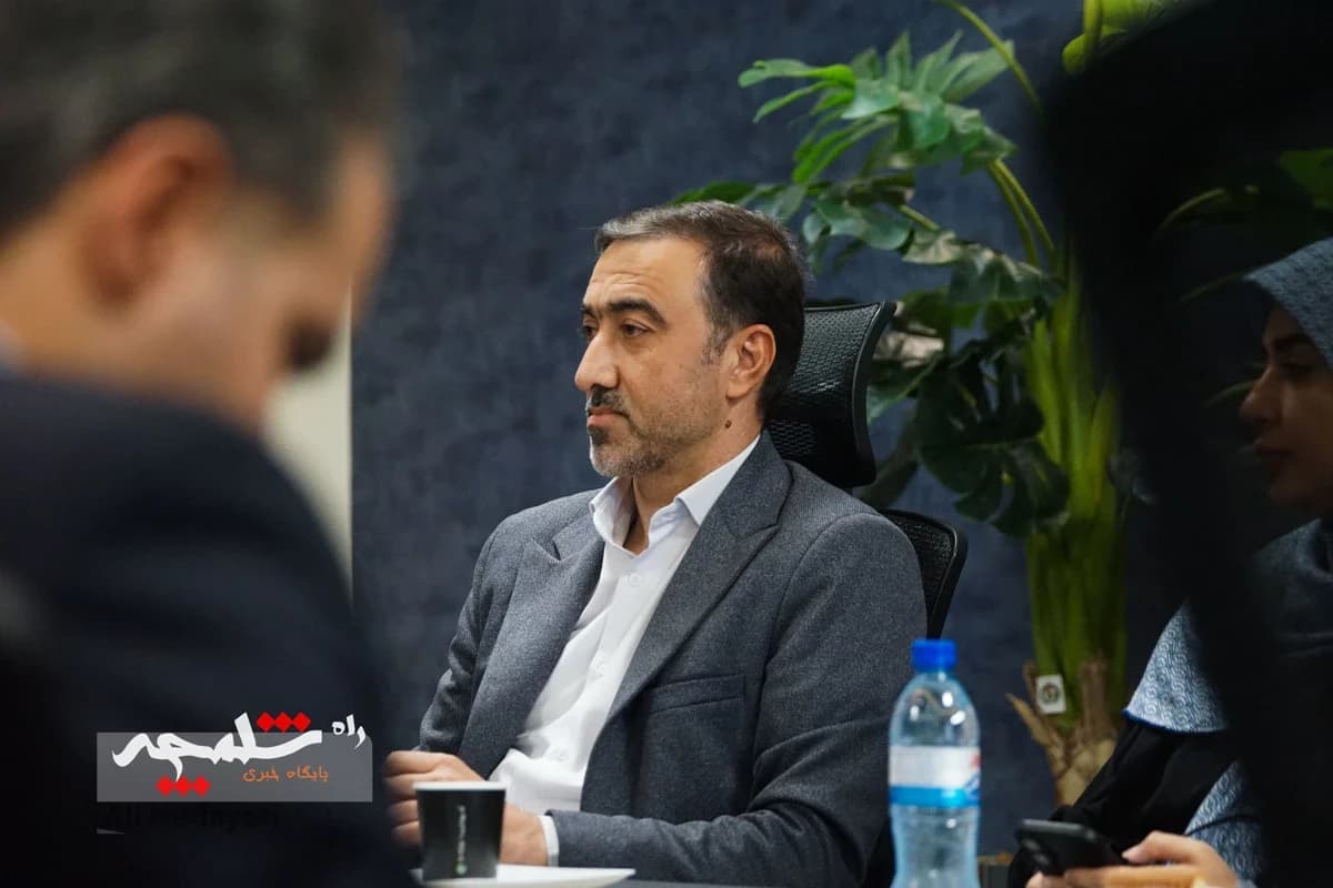 گزارش تصویری نشست خبری دهقان ناصرآبادی عضو کمیسیون انرژی مجلس — تصویر 19
