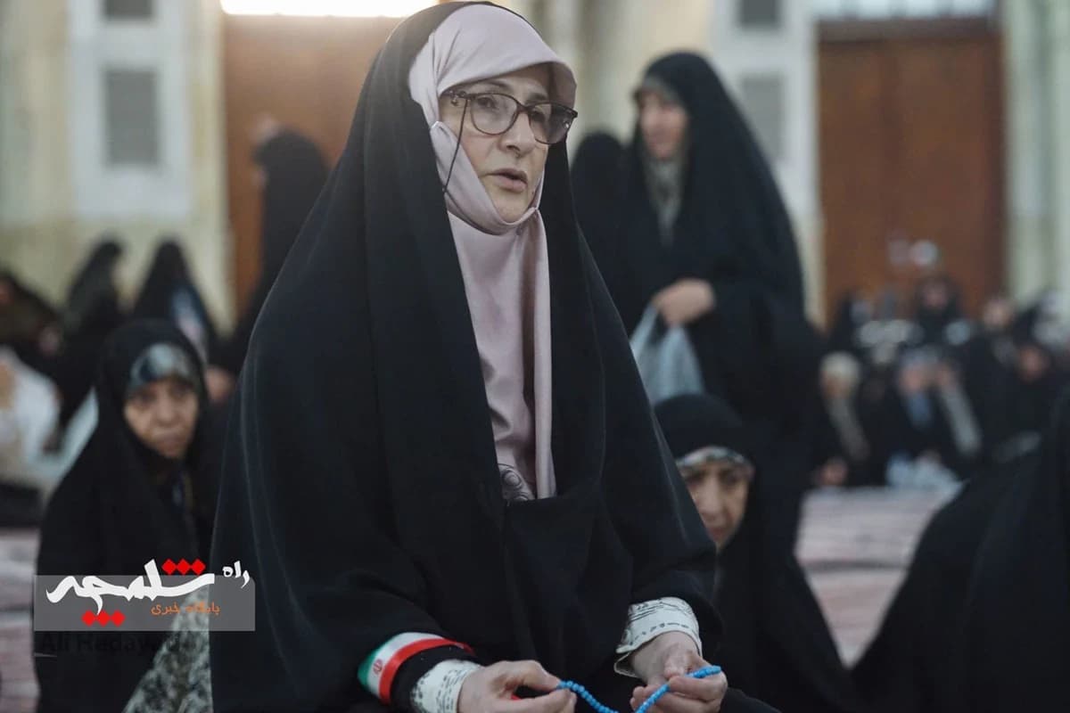 نماز جمعه این هفته تهران در حرم امام خمینی(ره) برگزار شد +تصاویر — تصویر 30
