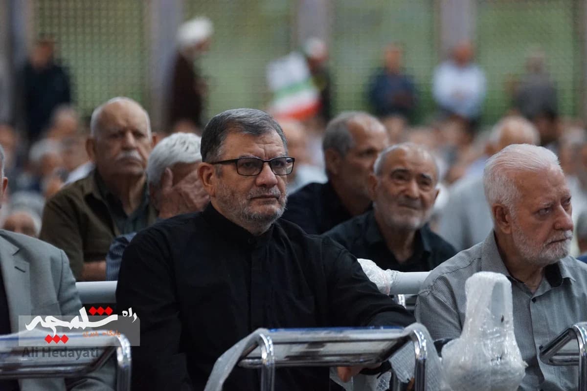 نماز جمعه این هفته تهران در حرم امام خمینی(ره) برگزار شد +تصاویر — تصویر 40