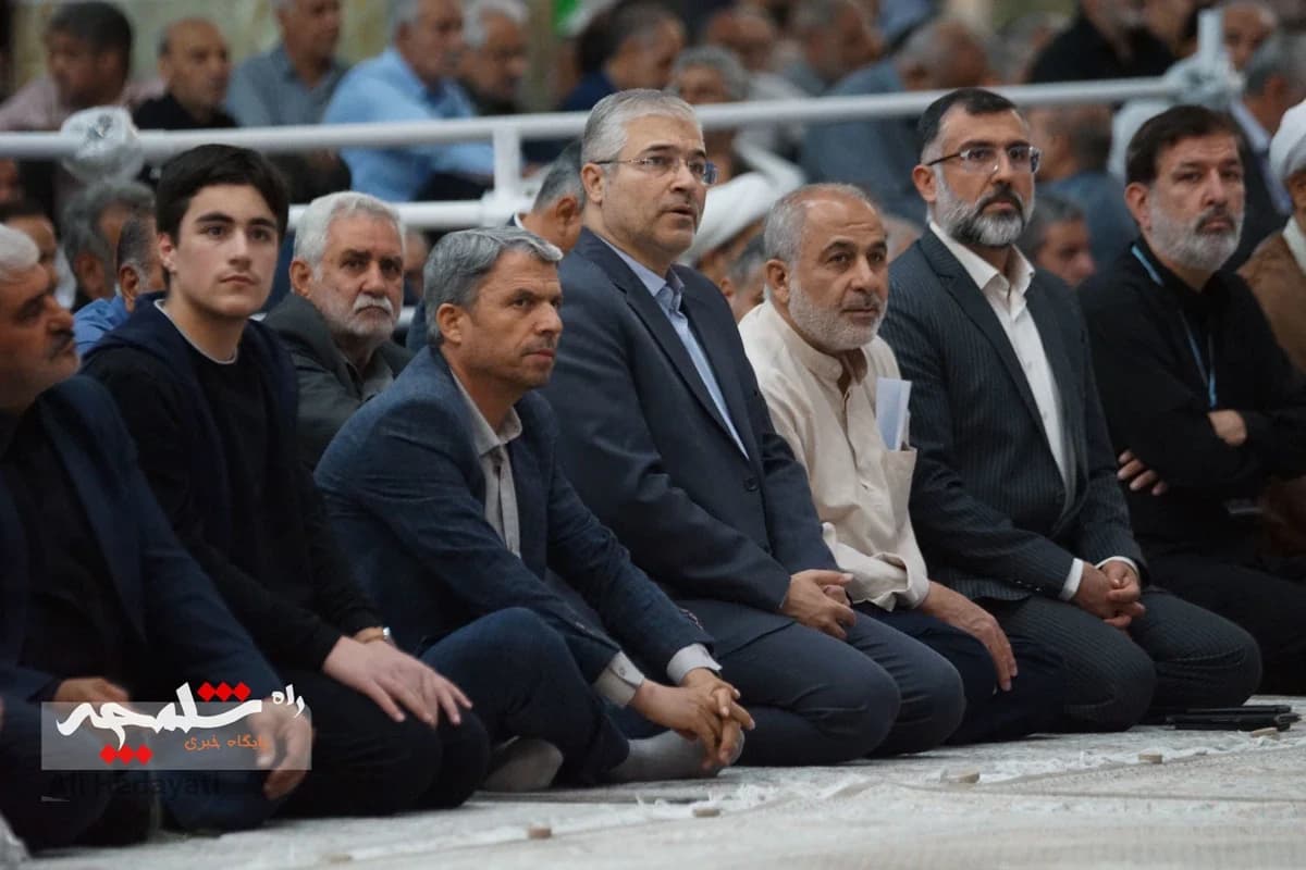 نماز جمعه این هفته تهران در حرم امام خمینی(ره) برگزار شد +تصاویر — تصویر 44