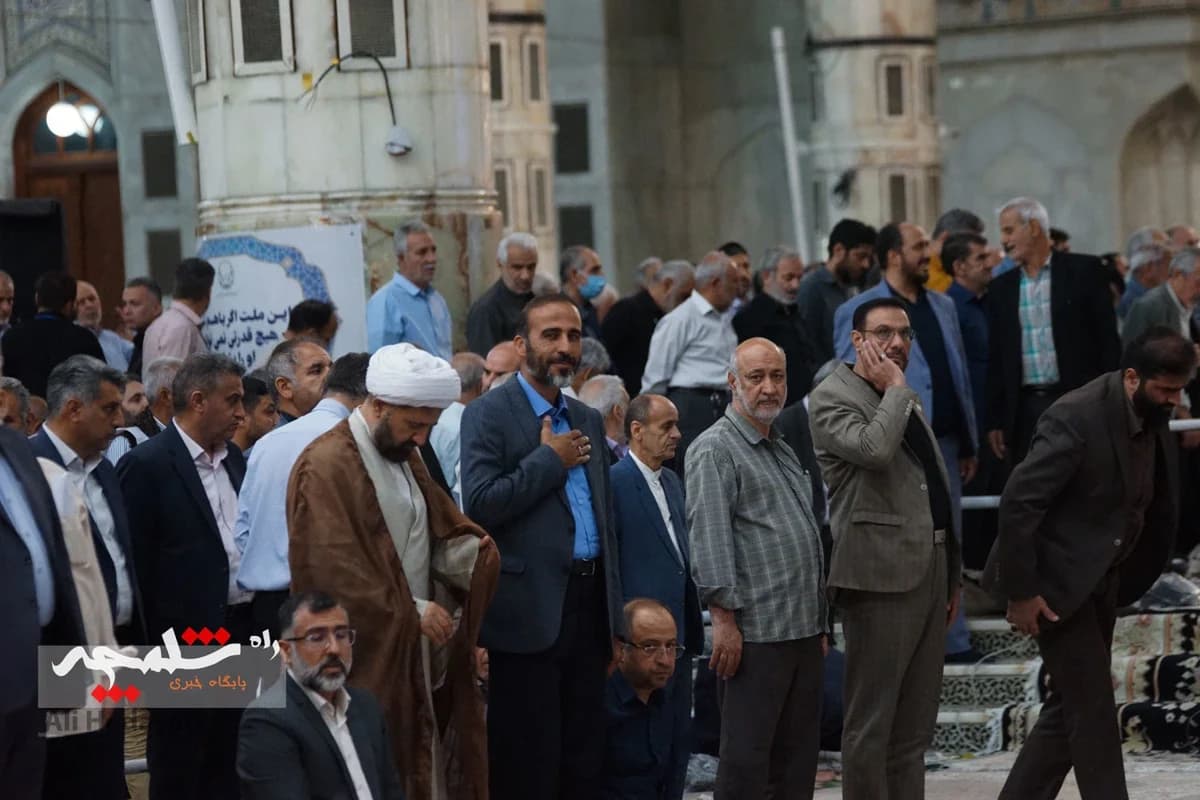 نماز جمعه این هفته تهران در حرم امام خمینی(ره) برگزار شد +تصاویر — تصویر 64