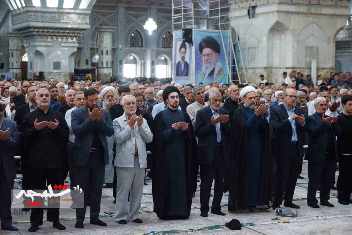 نماز جمعه این هفته تهران در حرم امام خمینی(ره) برگزار شد +تصاویر — تصویر 67