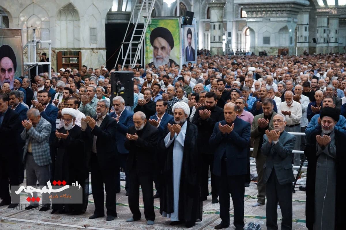 نماز جمعه این هفته تهران در حرم امام خمینی(ره) برگزار شد +تصاویر — تصویر 69