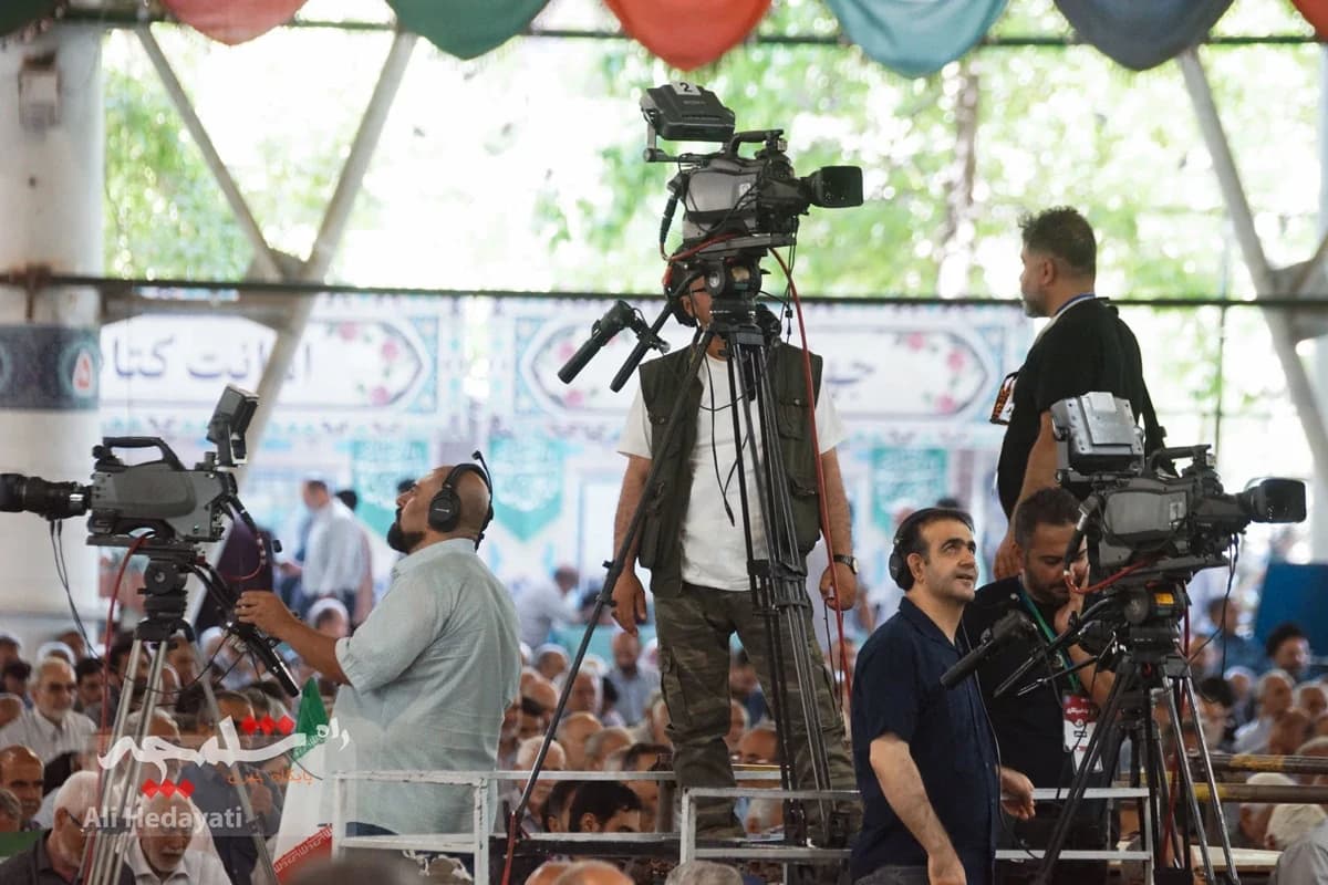 نماز جمعه تهران برگزار شد +تصاویر — تصویر 30