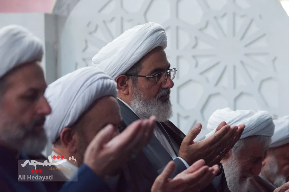 نماز جمعه تهران برگزار شد +تصاویر — تصویر 38