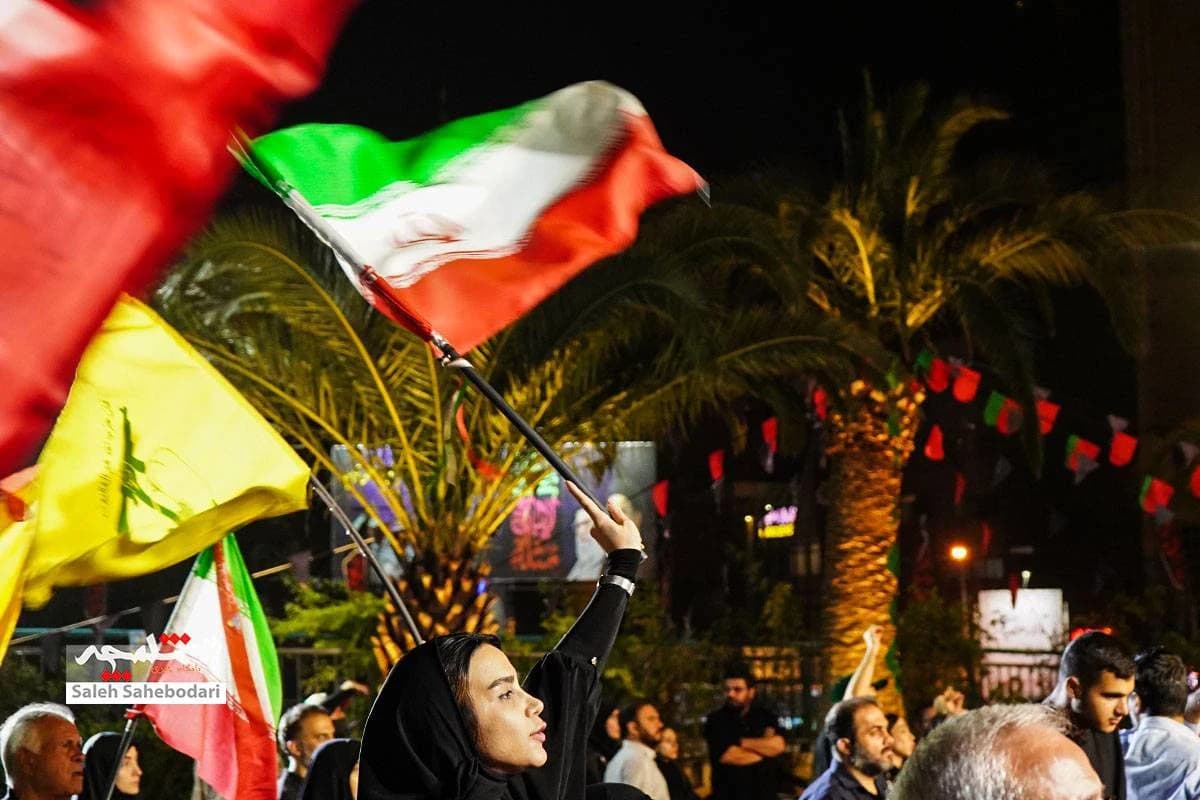 صد و بیستمین حماسه و اقتدار مردمی در میدان ولیعصر(عج) تهران +تصاویر — تصویر 22