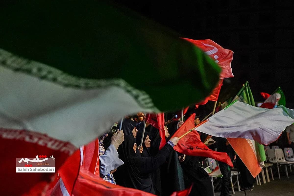صد و بیستمین حماسه و اقتدار مردمی در میدان ولیعصر(عج) تهران +تصاویر — تصویر 21