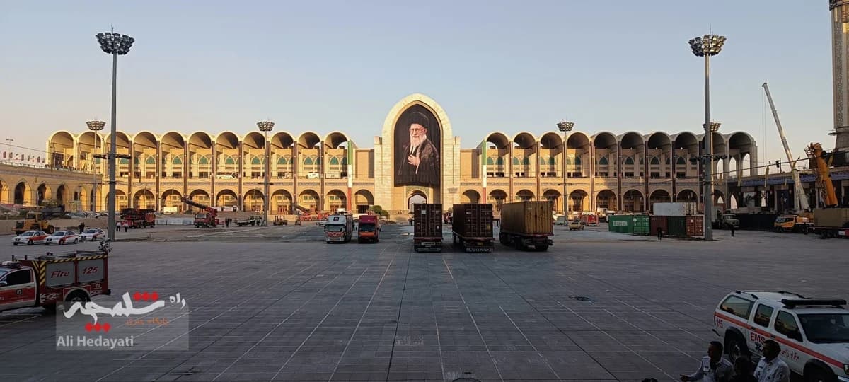 آماده سازی مصلی امام خمینی(ره) محل استقرار پیکر رهبر شهید انقلاب +تصاویر — تصویر 12