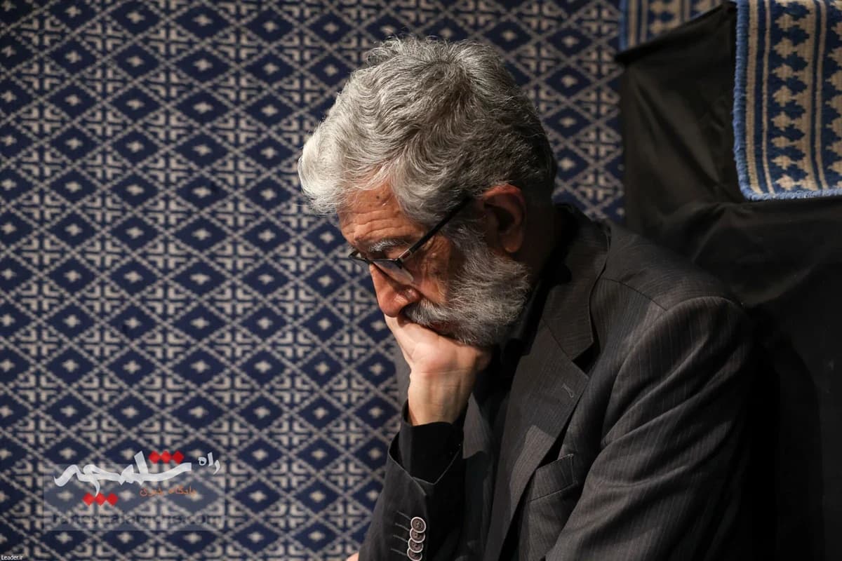 آخرین دیدار خانوادههای معظم شهدا با رهبر شهید انقلاب +تصاویر — تصویر 11
