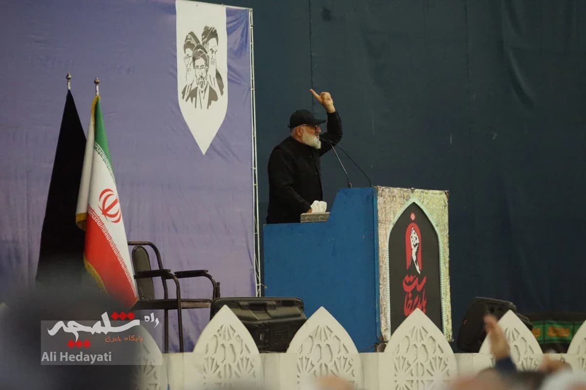 نماز جمعه تهران در آستانه وداع با آقای شهید ایران +تصاویر — تصویر 18