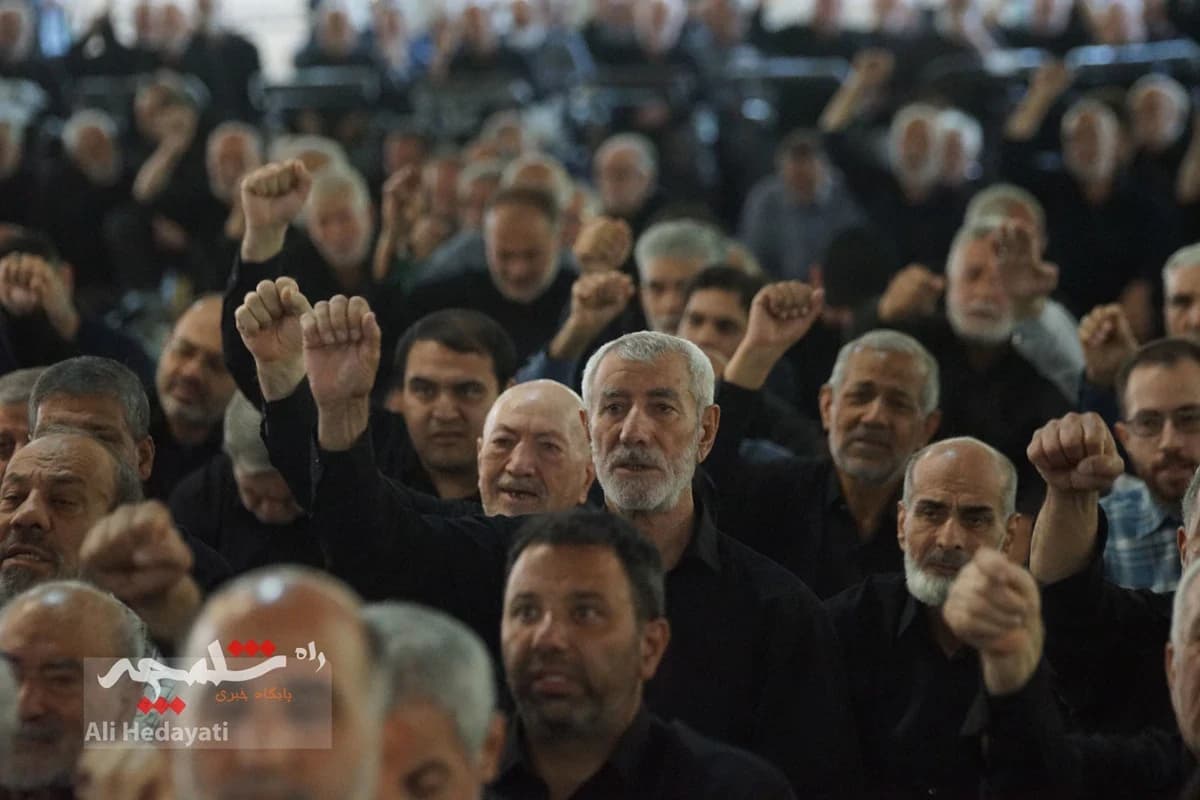 نماز جمعه تهران در آستانه وداع با آقای شهید ایران +تصاویر — تصویر 23