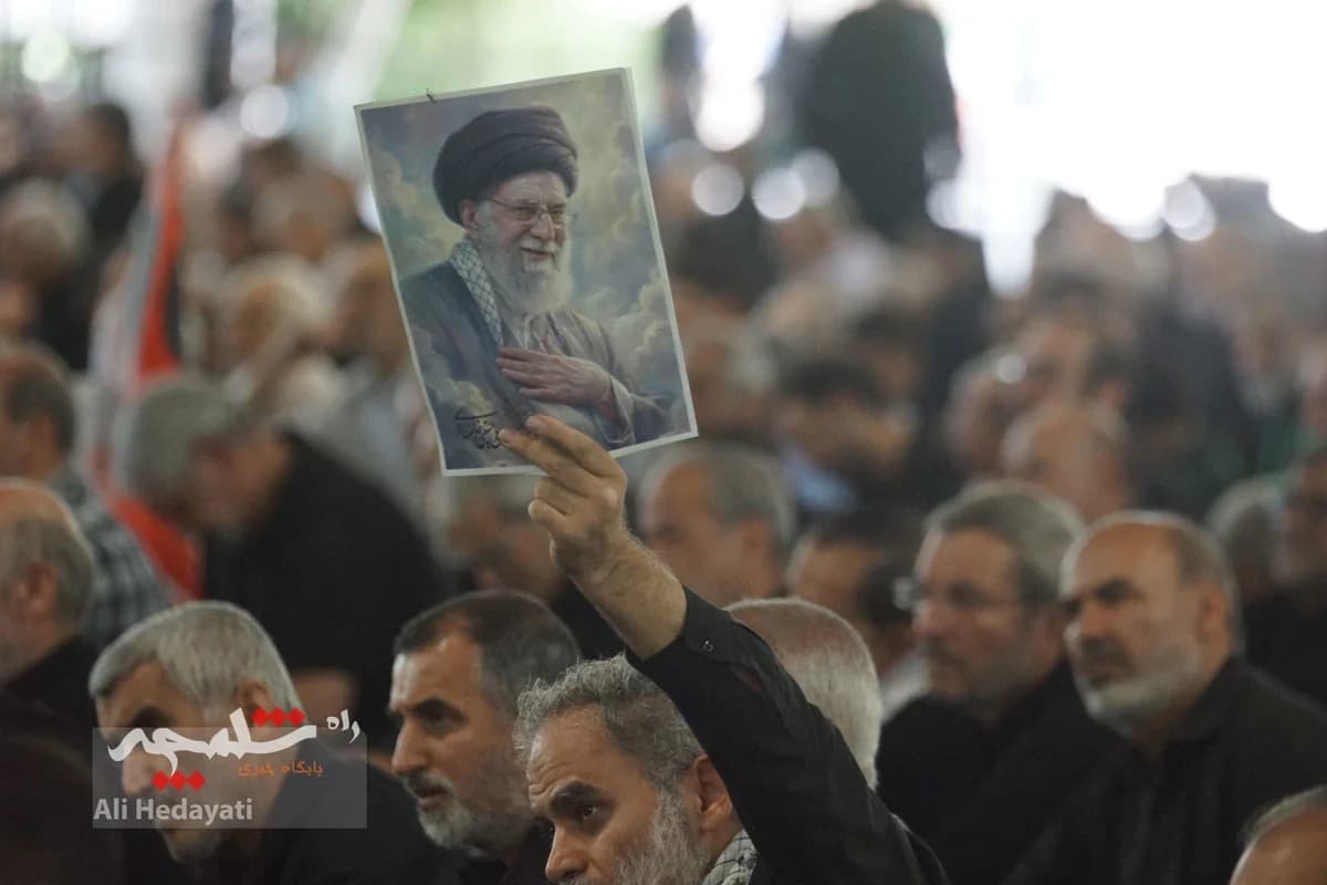 نماز جمعه تهران در آستانه وداع با آقای شهید ایران +تصاویر — تصویر 32