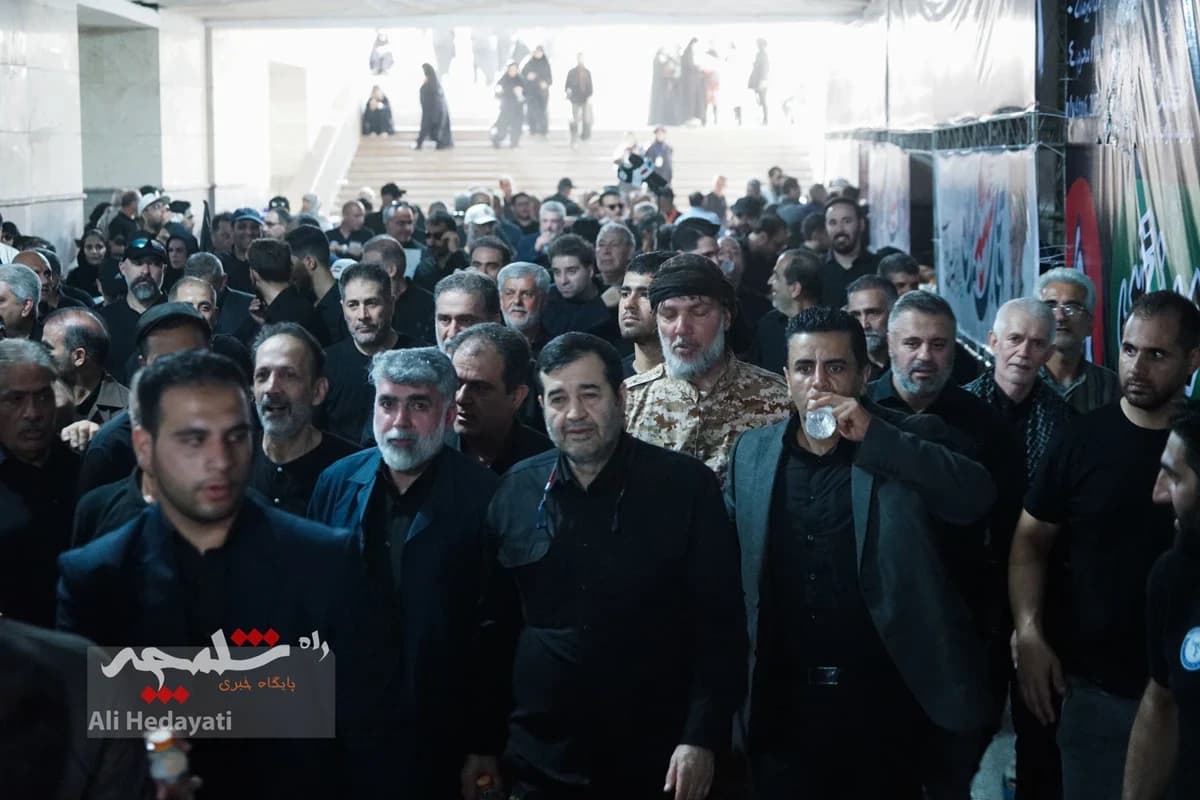 مصلی تهران، قلب تپنده ایران در سوگ رهبر شهید +تصاویر — تصویر 8