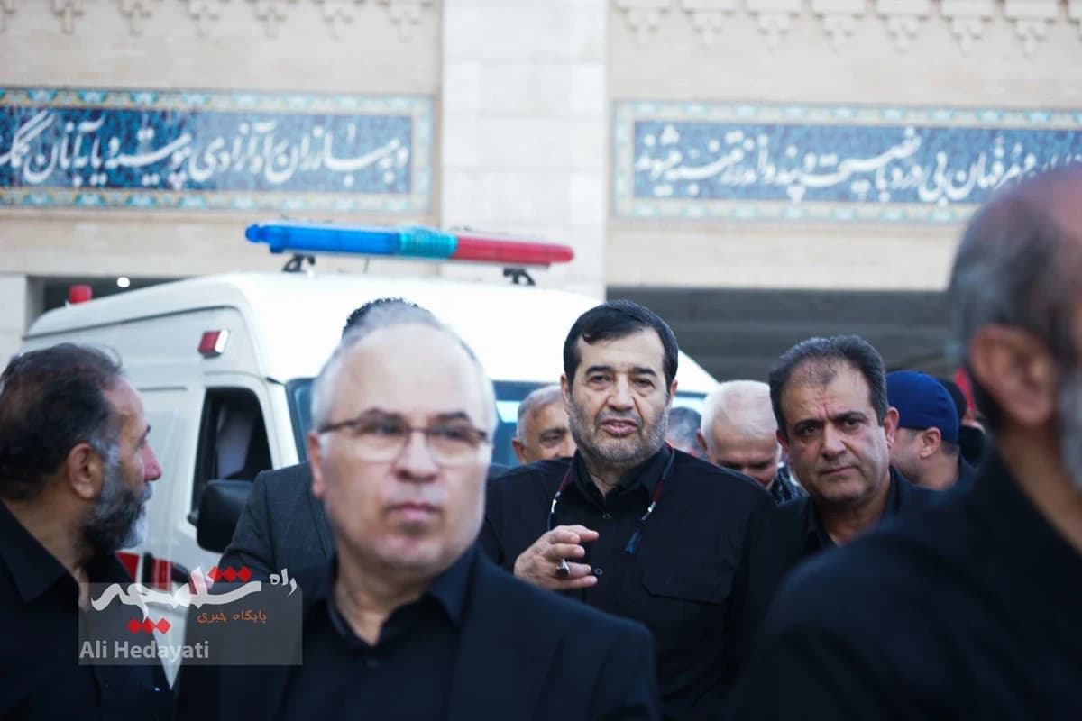 مصلی تهران، قلب تپنده ایران در سوگ رهبر شهید +تصاویر — تصویر 9