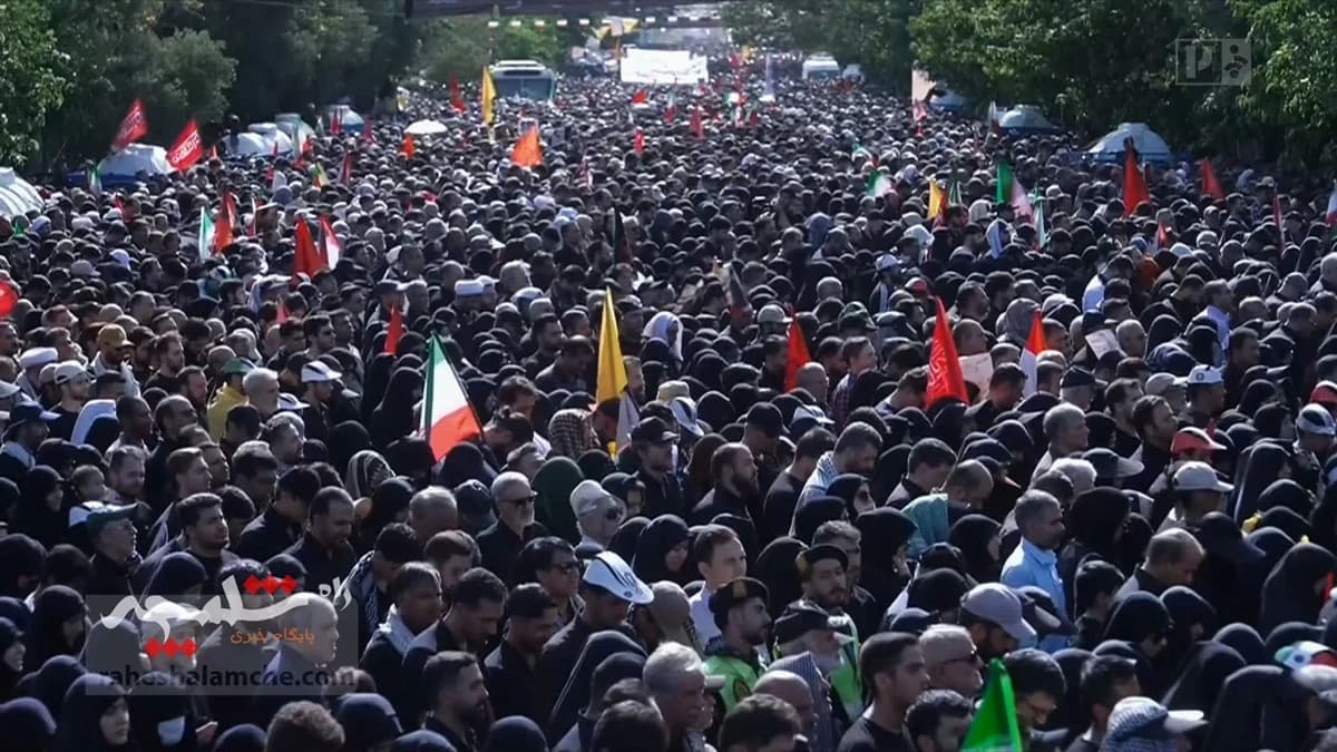 اقامه نماز بر پیکر رهبر شهید انقلاب با حضور فرزندانشان +تصاویر — تصویر 12