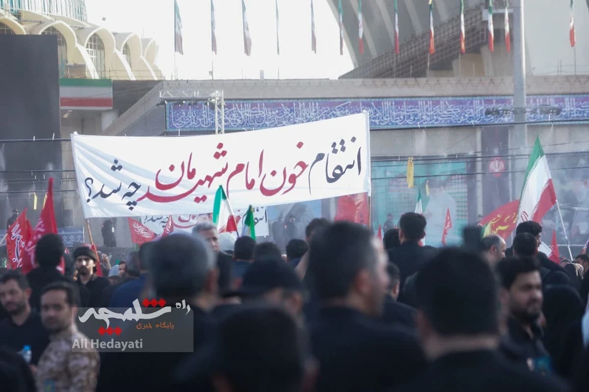 پایان وداع با شکوه با آقای شهید ایران +تصاویر — تصویر 5