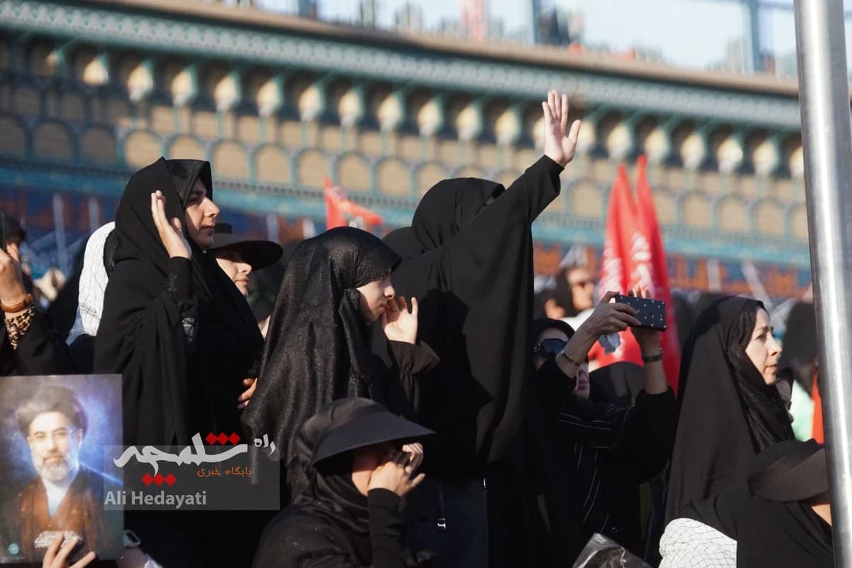 پایان وداع با شکوه با آقای شهید ایران +تصاویر — تصویر 9