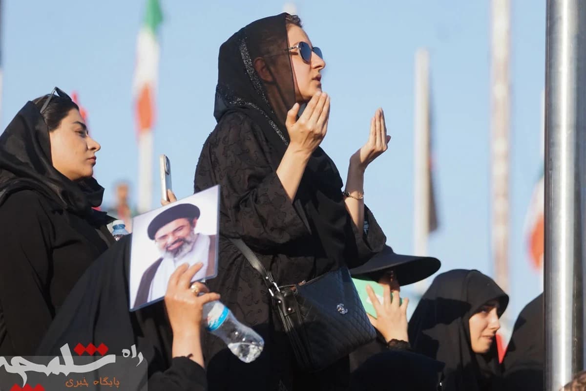 پایان وداع با شکوه با آقای شهید ایران +تصاویر — تصویر 8