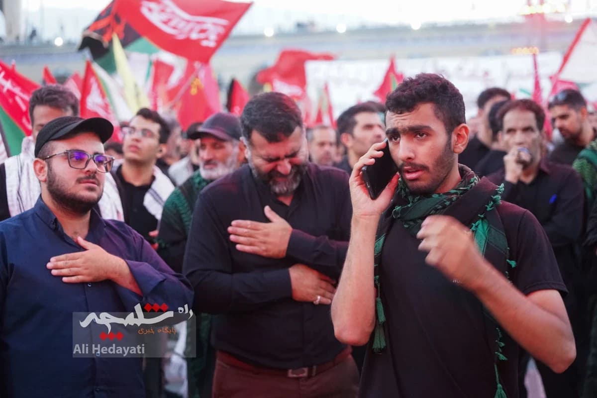 پایان وداع با شکوه با آقای شهید ایران +تصاویر — تصویر 32