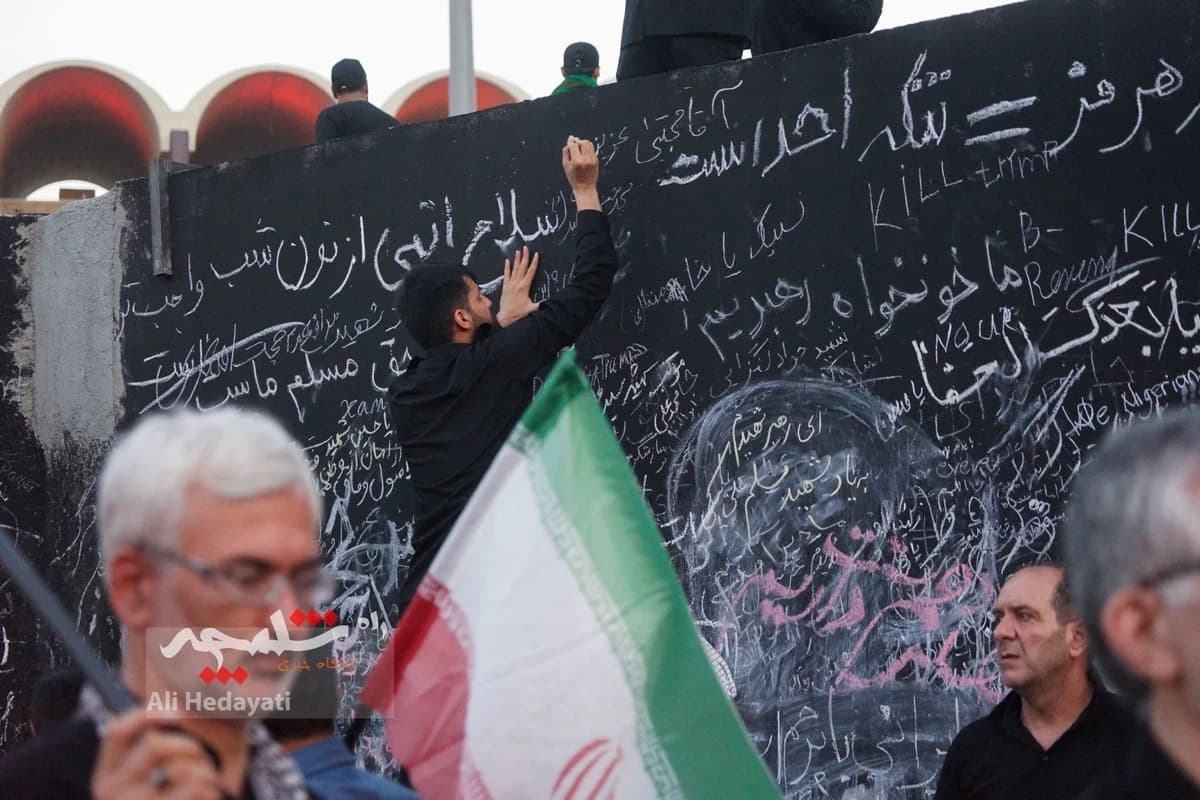 پایان وداع با شکوه با آقای شهید ایران +تصاویر — تصویر 36