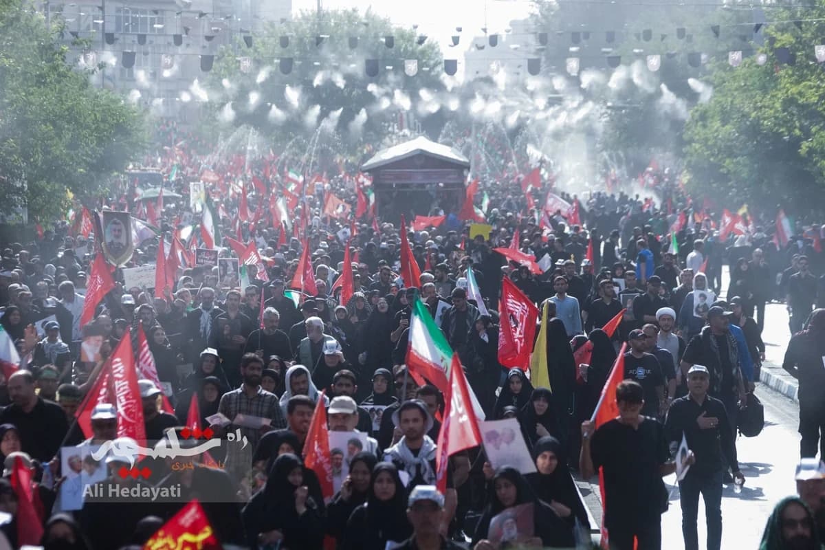 بزرگترین تشییع تاریخی جهانی در تهران +تصاویر — تصویر 16
