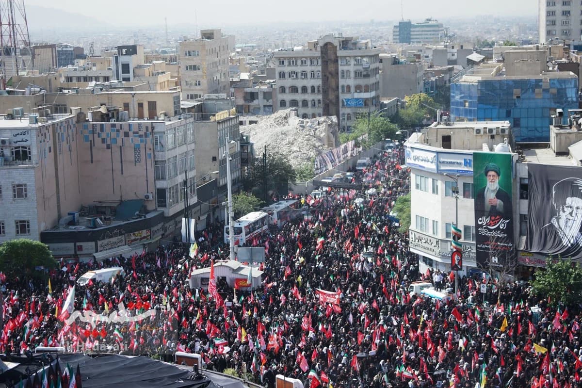 بزرگترین تشییع تاریخی جهانی در تهران +تصاویر — تصویر 37