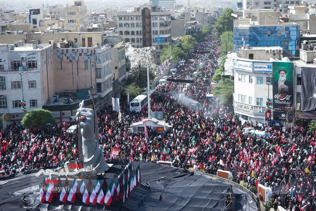 بزرگترین تشییع تاریخی جهانی در تهران +تصاویر — تصویر 39