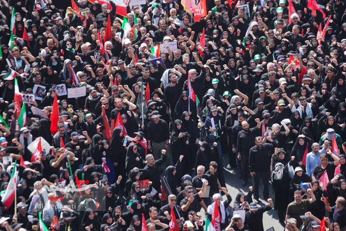 بزرگترین تشییع تاریخی جهانی در تهران +تصاویر — تصویر 38