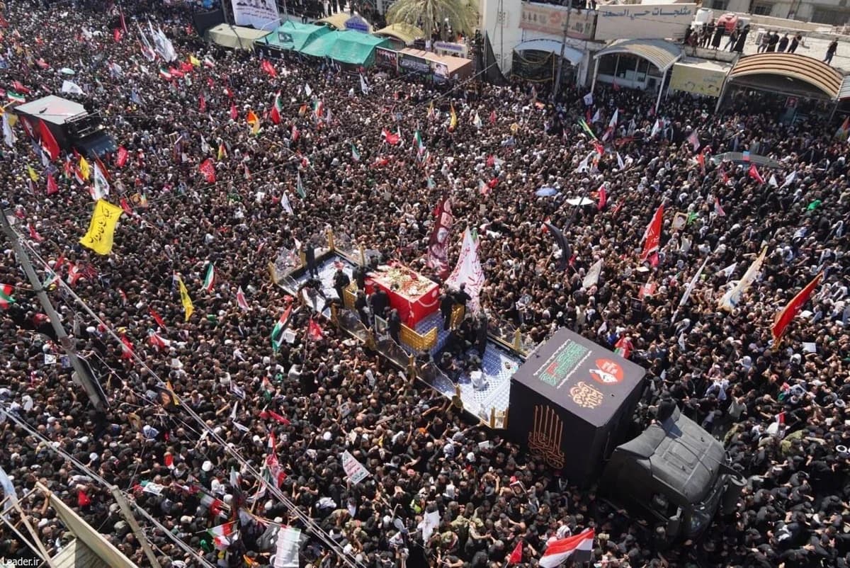 تشییع باشکوه رهبر شهید ایران در نجف اشرف +تصاویر — تصویر 8