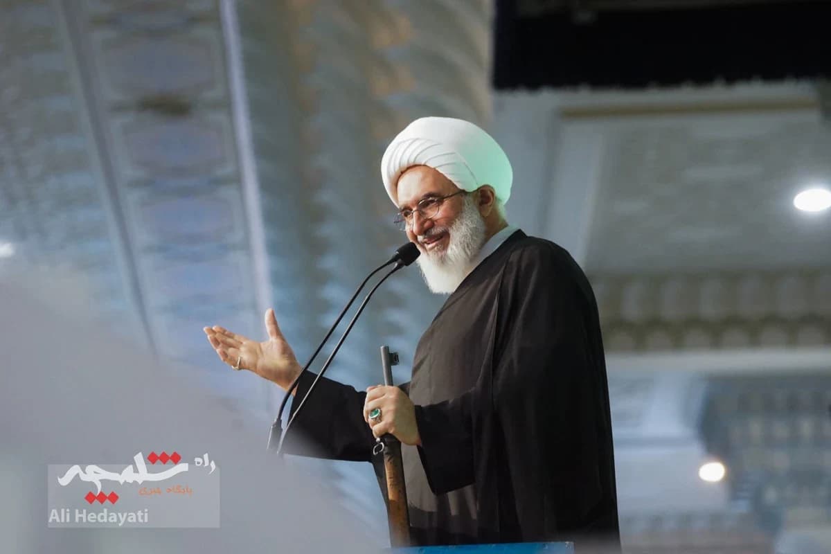 نماز جمعه پرشور تهرانیها +تصاویر — تصویر 23