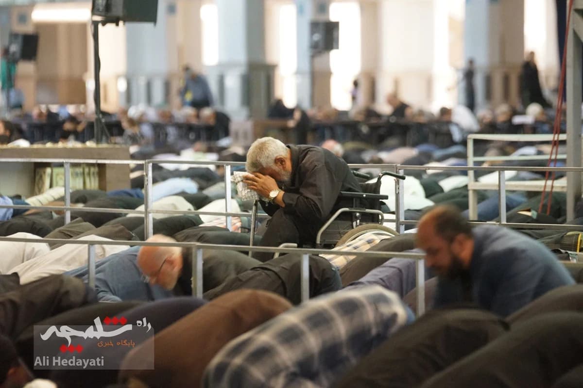 نماز جمعه پرشور تهرانیها +تصاویر — تصویر 43