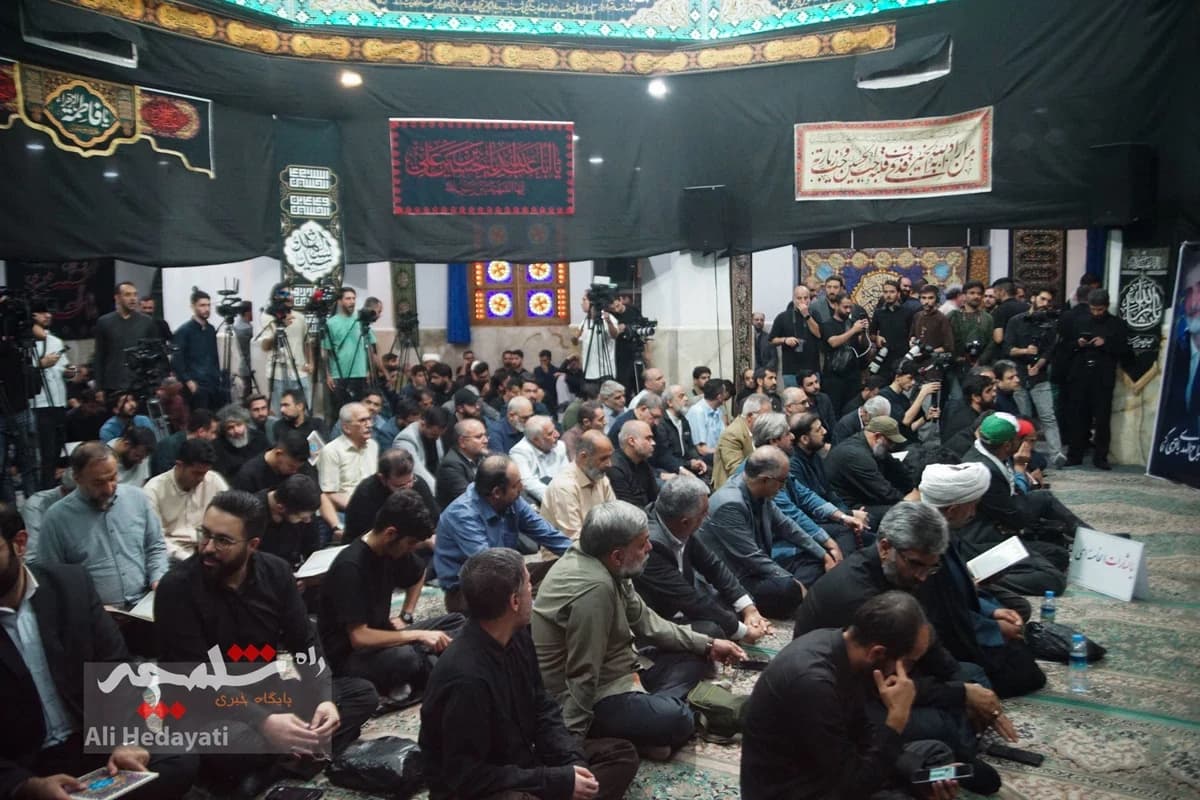 اصحاب رسانه در آئین یادبود رهبر شهید انقلاب +تصاویر — تصویر 25
