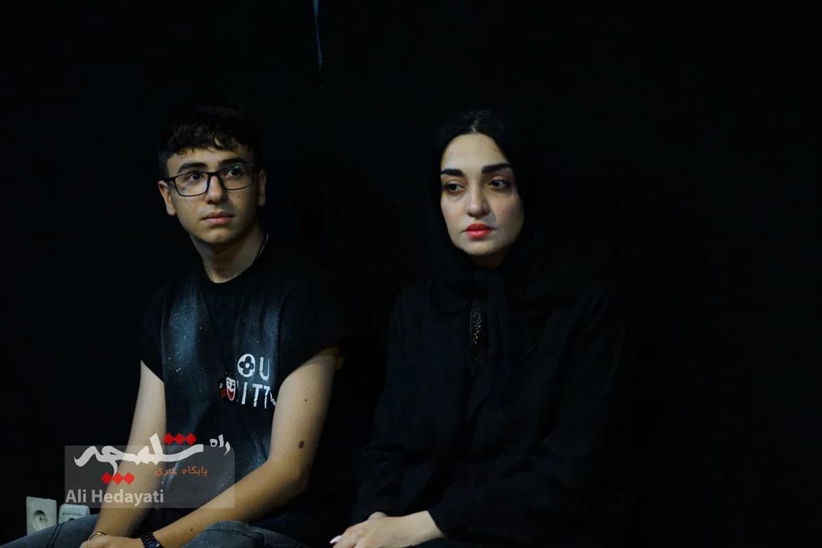 تمرین تئاتر «واگن ۱۵۰» روایتی از یک آزمایش روانشناختی در متروی تهران +تصاویر — تصویر 3