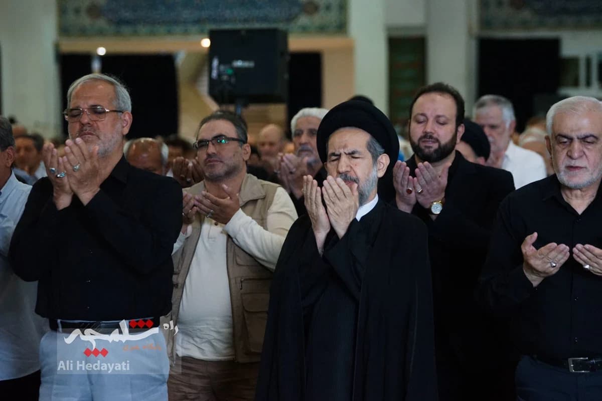 نماز جمعه تهران در مصلی امام خمینی(ره) برگزار شد +تصاویر — تصویر 68