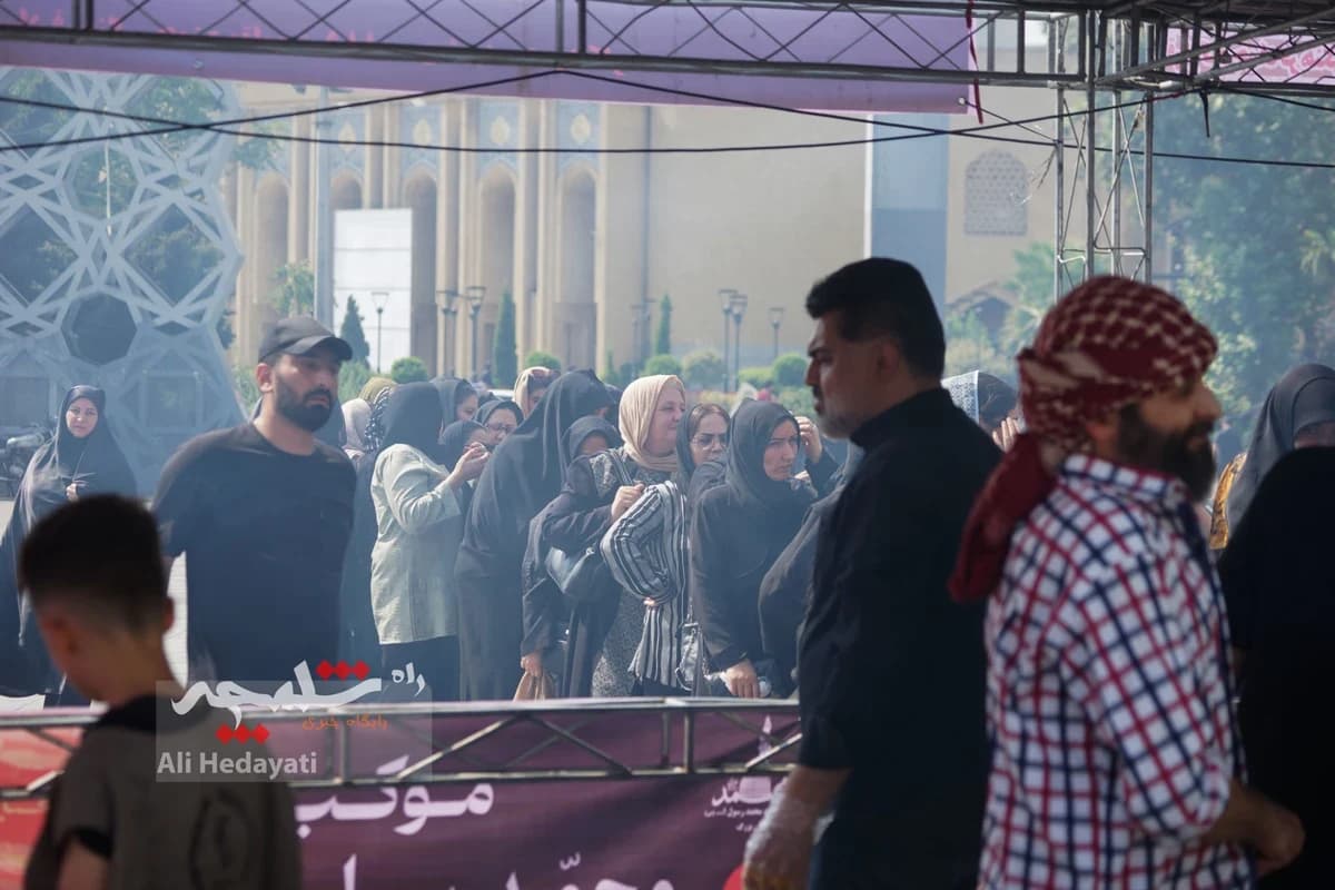 جوجهکباب نذری امام رضایی در میدان امام حسین(ع) +تصاویر — تصویر 7