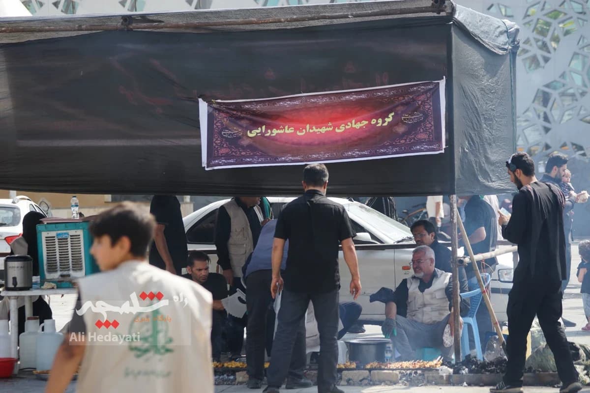 جوجهکباب نذری امام رضایی در میدان امام حسین(ع) +تصاویر — تصویر 29