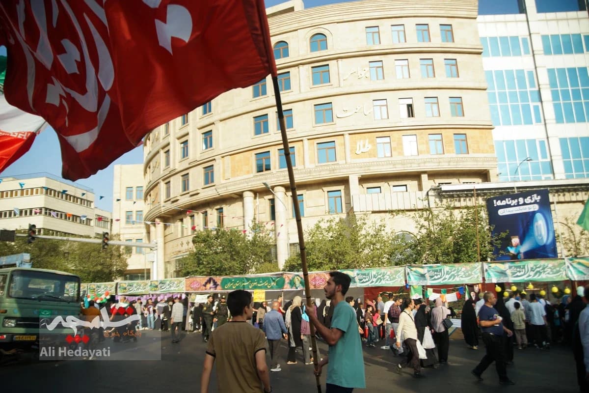 جشن «امت احمد» از میدان هفت تیر تا میدان ولیعصر(عج) +تصاویر — تصویر 7