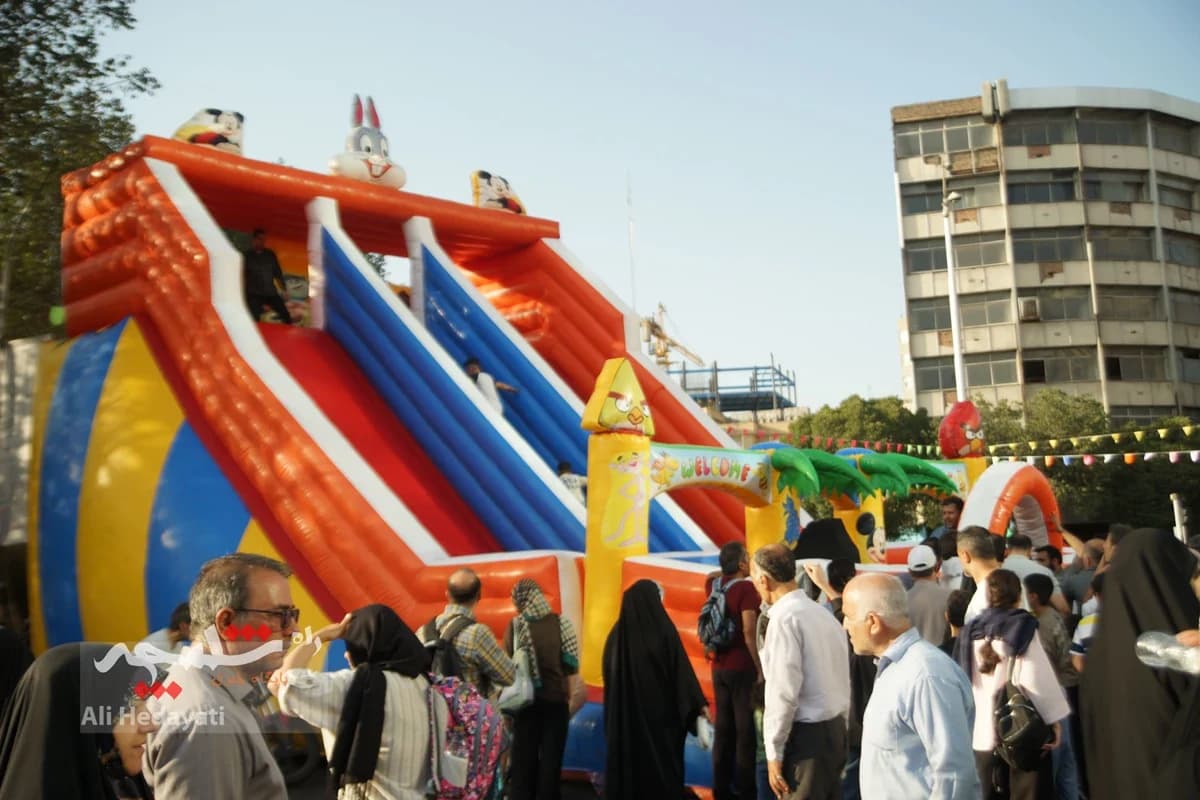 جشن «امت احمد» از میدان هفت تیر تا میدان ولیعصر(عج) +تصاویر — تصویر 9