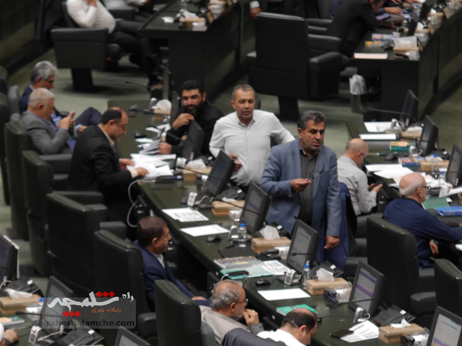گزارش تصویری اولین روز بررسی لایحه بودجه 1404 مجلس شورای اسلامی — تصویر 20