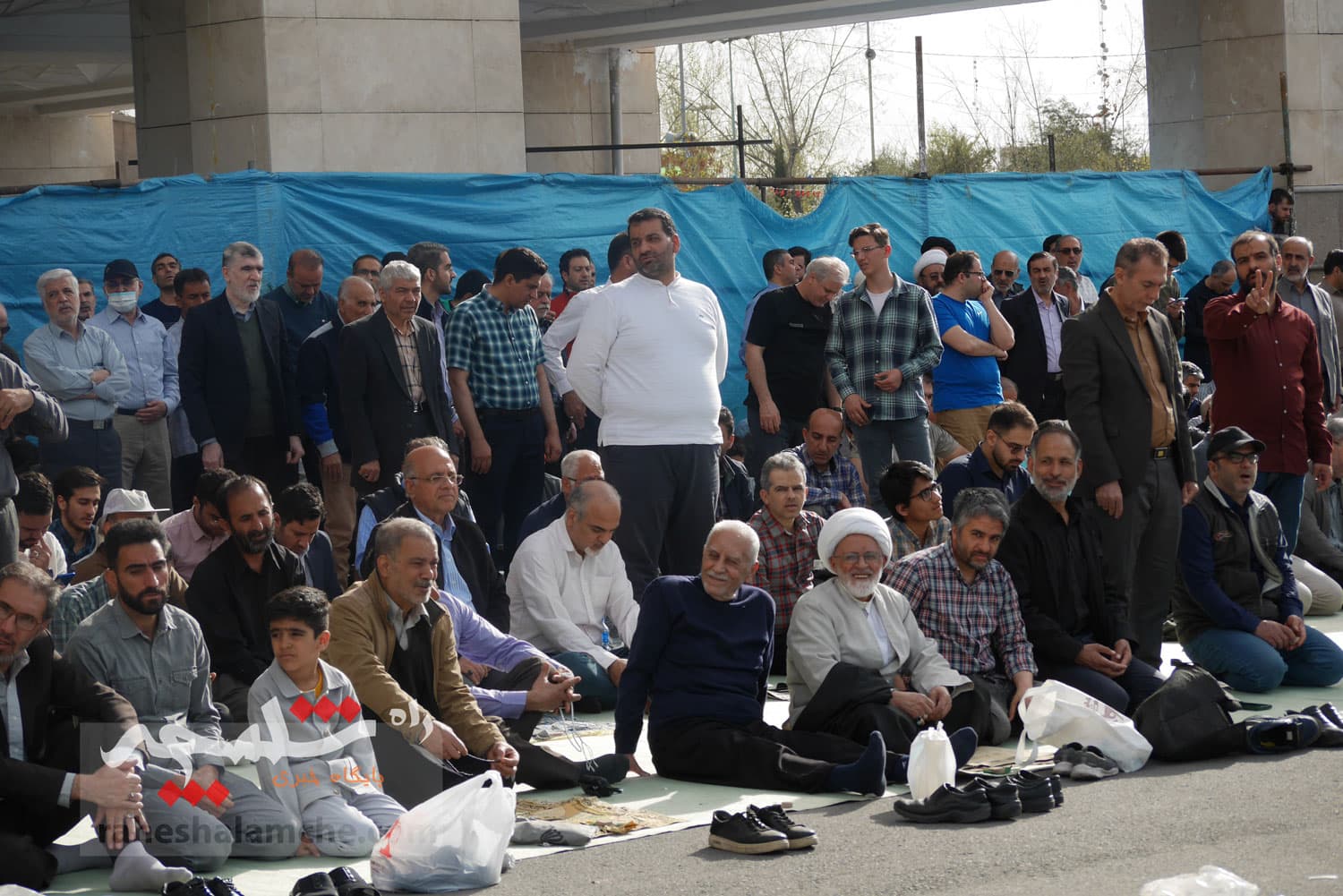 گزارش تصویری اختصاصی راه شلمچه از نماز عید فطر به امامت رهبر انقلاب — تصویر 62